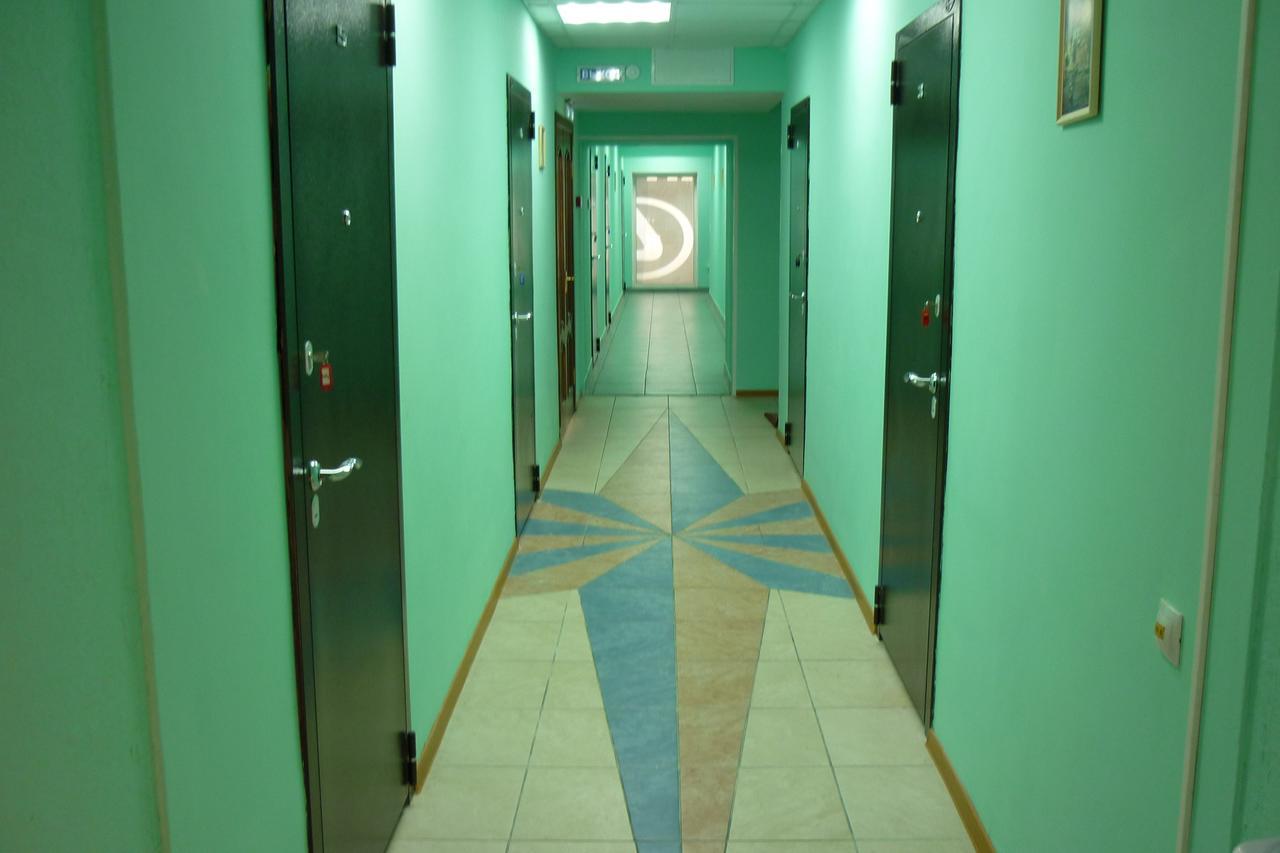 Motel Roza Vetrov Omsk Bagian luar foto