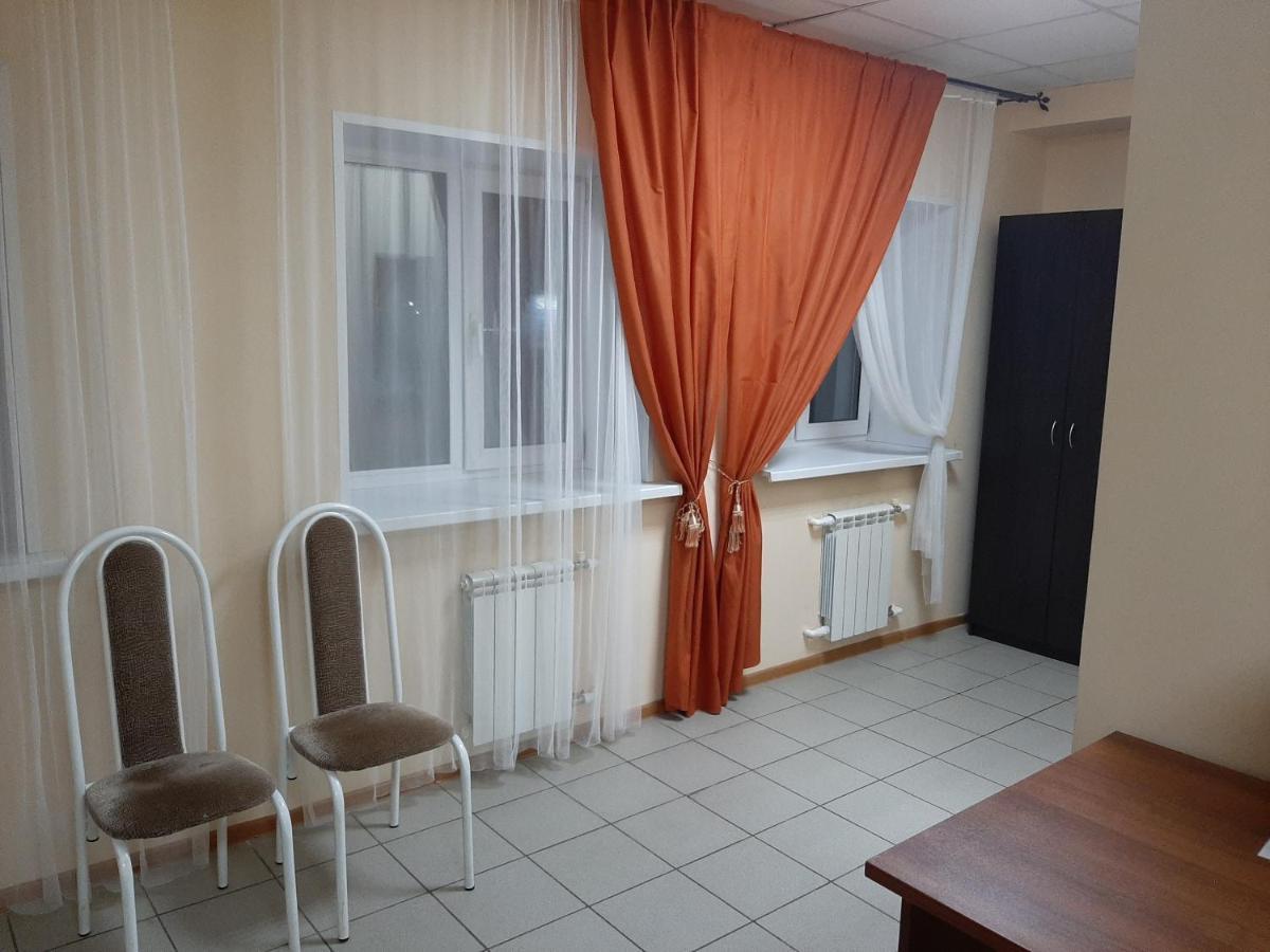 Motel Roza Vetrov Omsk Bagian luar foto